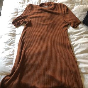 American Eagle key hole back dress